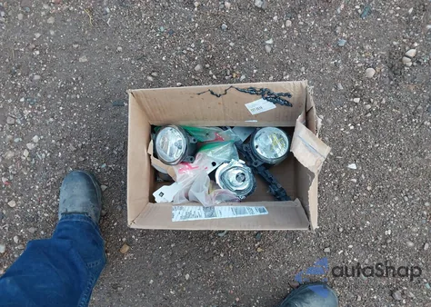 2016 Toyota Sienna Se 8 Passenger from USA, damaged, VIN 5TDXK3DC6GS721378